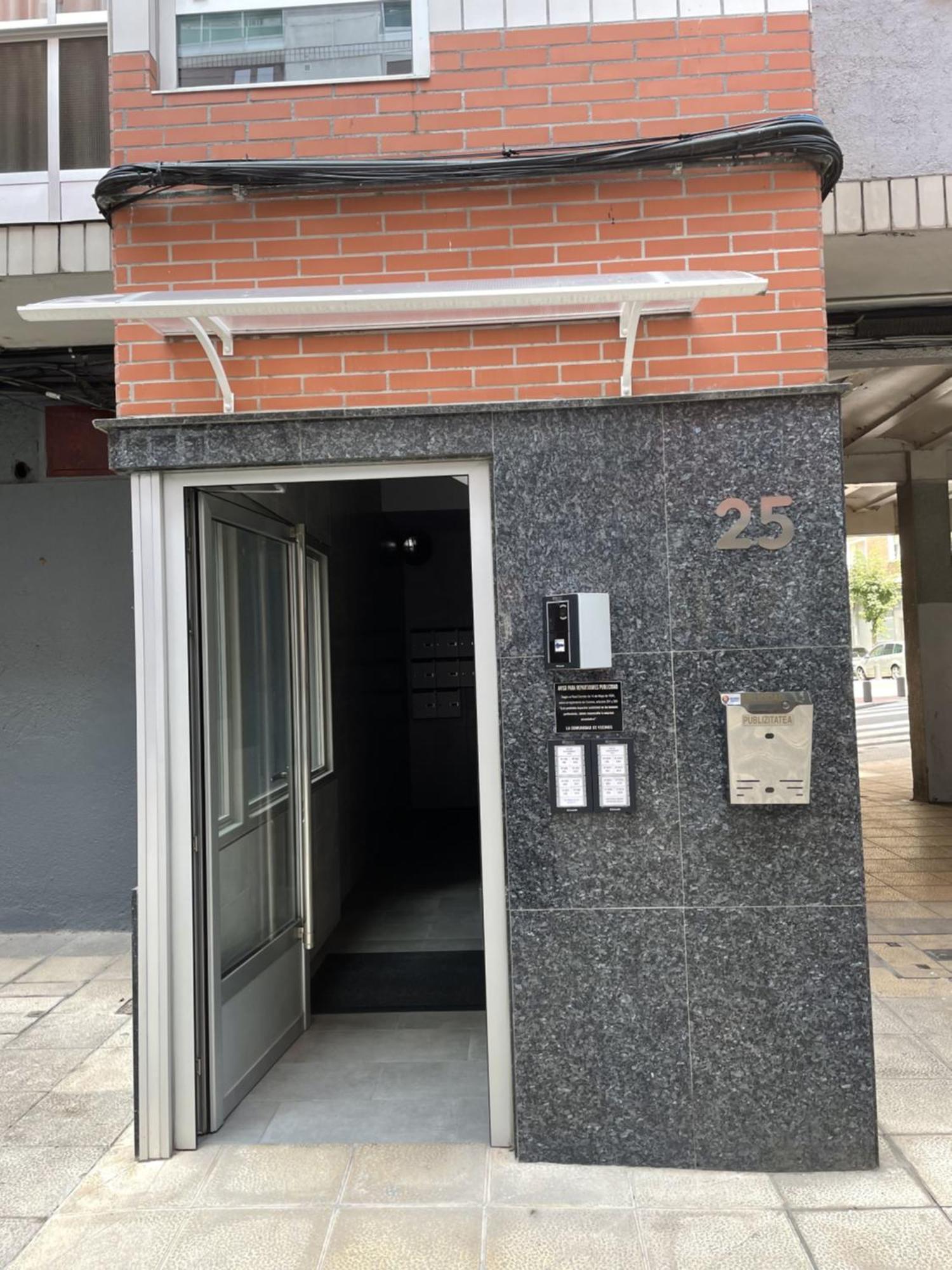 Moderno Apartamento Cerca Del Metro Bilbao Exteriér fotografie